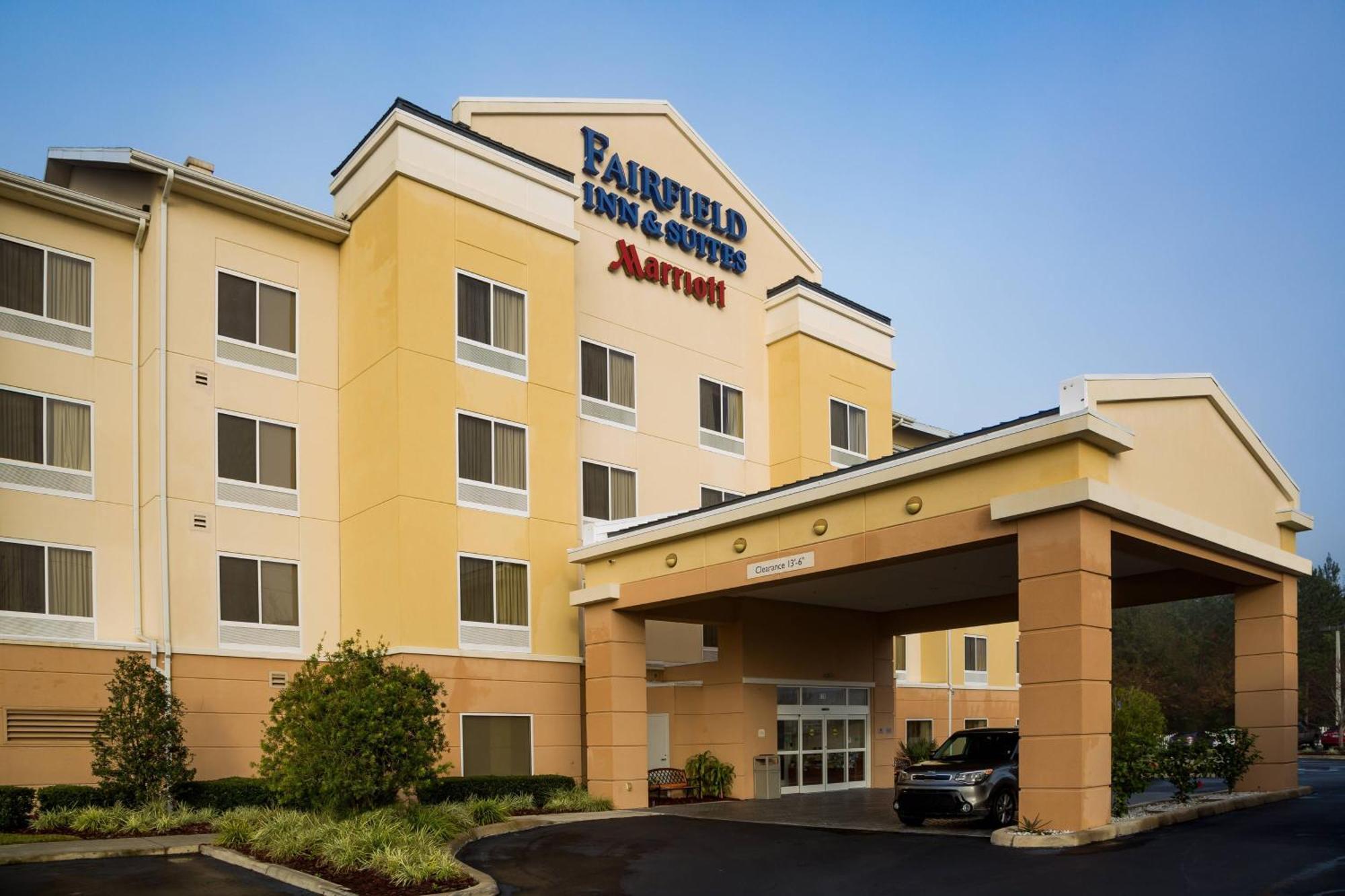 Fairfield Inn & Suites Lake City Bagian luar foto
