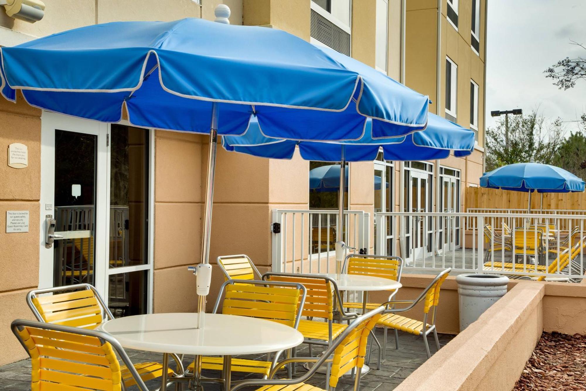 Fairfield Inn & Suites Lake City Bagian luar foto