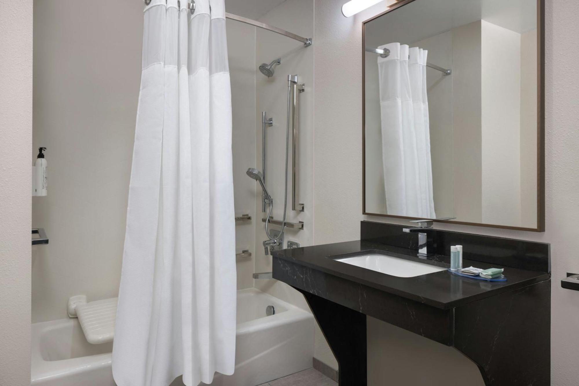 Fairfield Inn & Suites Lake City Bagian luar foto
