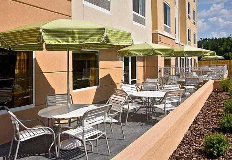 Fairfield Inn & Suites Lake City Restoran foto