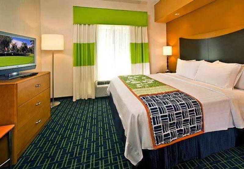 Fairfield Inn & Suites Lake City Bagian luar foto