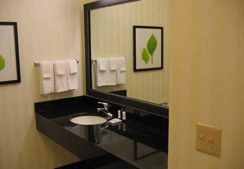 Fairfield Inn & Suites Lake City Bagian luar foto